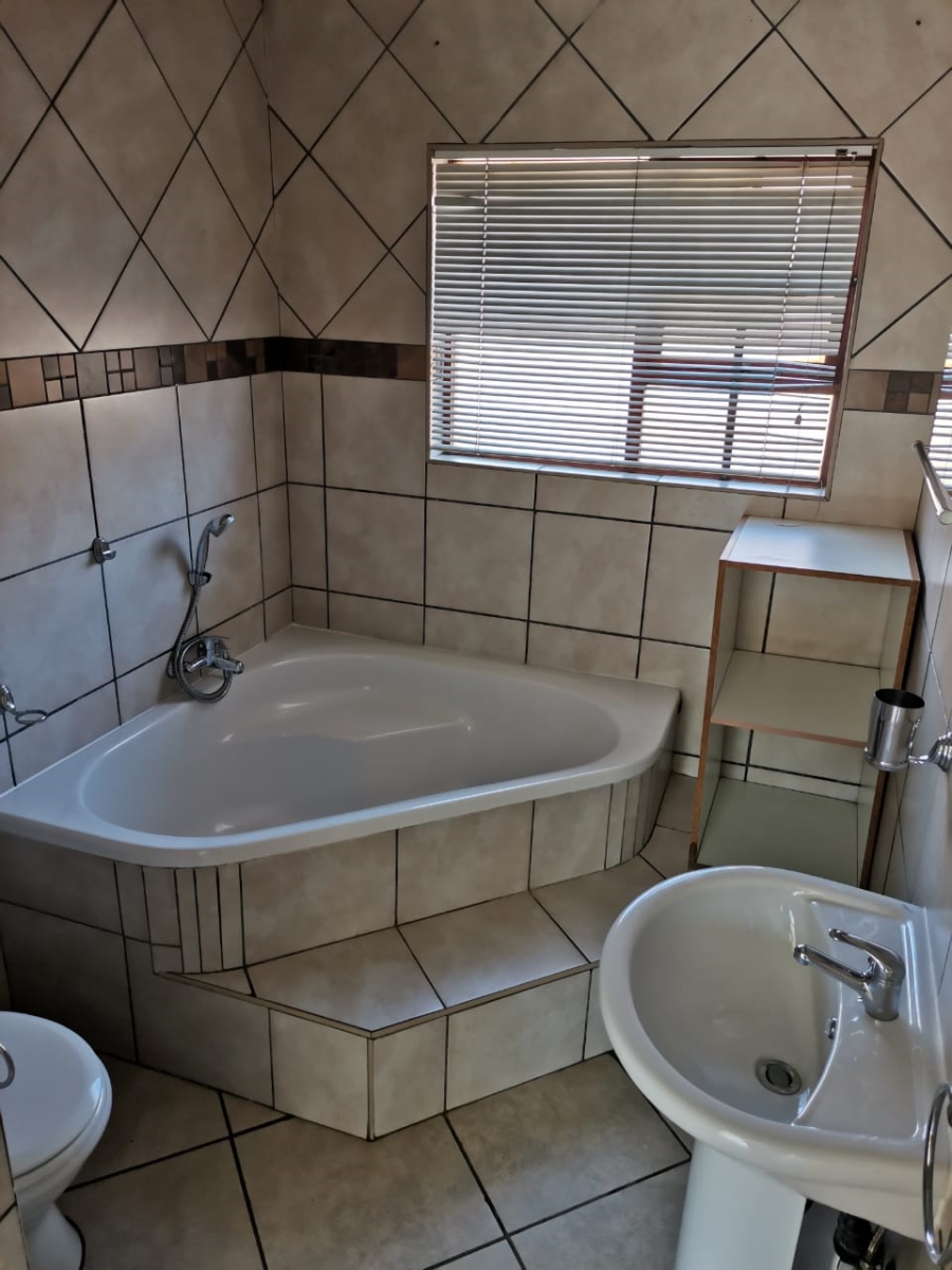 3 Bedroom Property for Sale in Vaalpark Free State